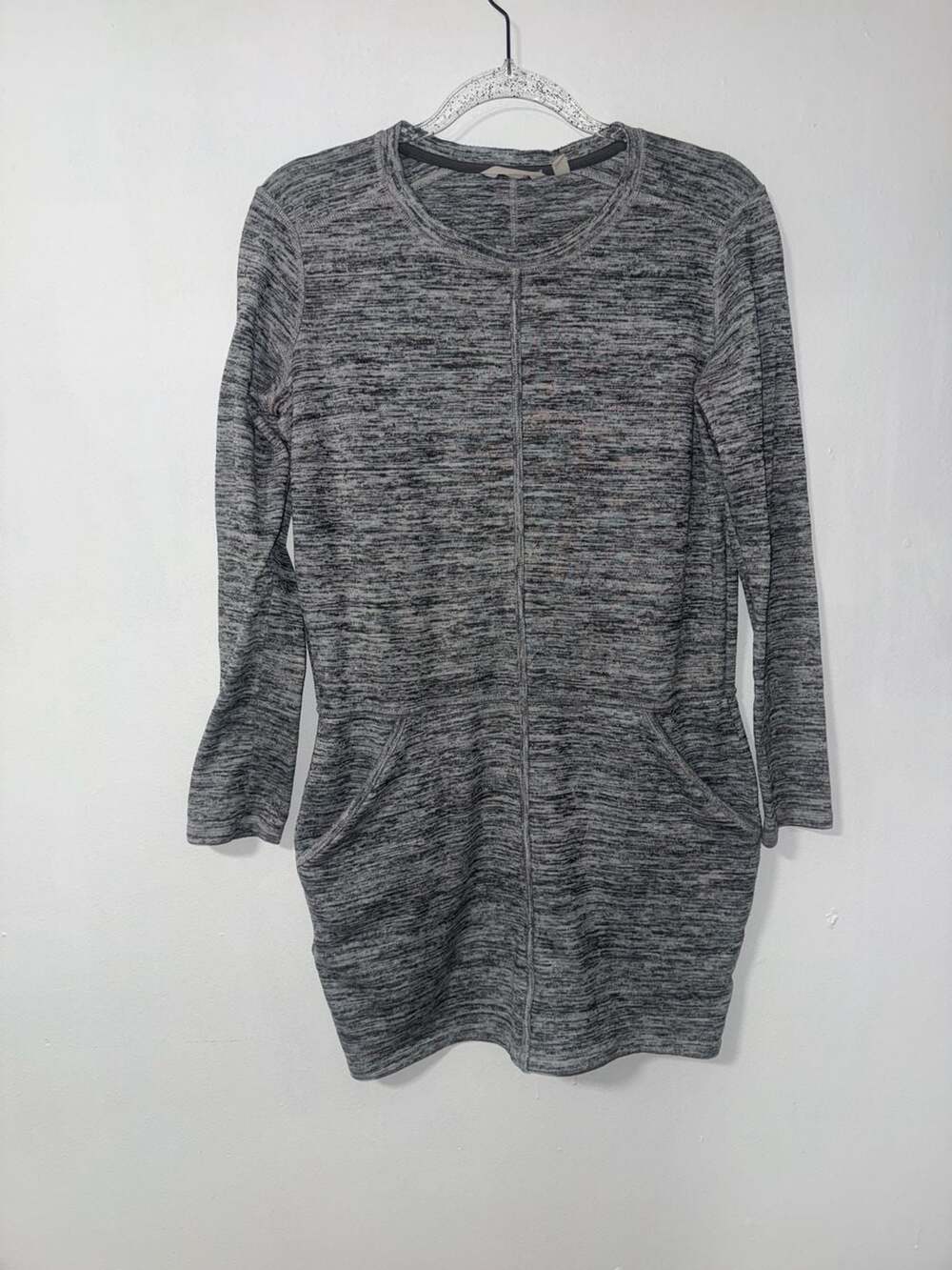 Athleta Destiny Techie Dress Size Medium Gray